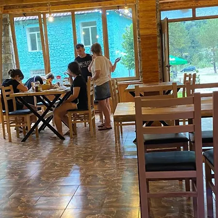 Alpinehouse 게스트하우스 세스