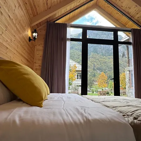 Alpinehouse 3* Theth