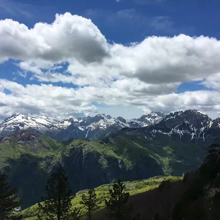 Casa de hóspedes Alpinehouse 3*