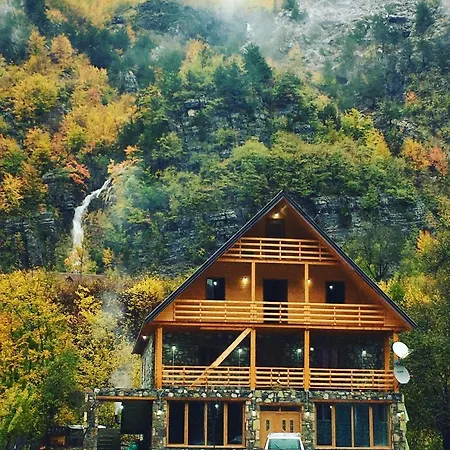 בית הארחה Alpinehouse