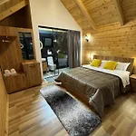 Alpinehouse Pensión 3*
