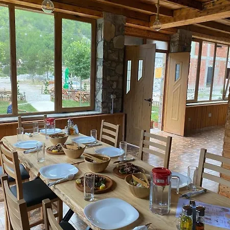 Alpinehouse 2*