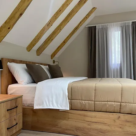 Alpinehouse Gasthof Theth